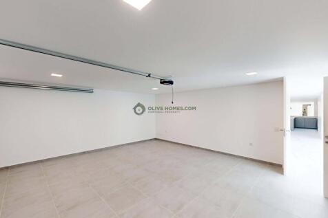 Property Image 100