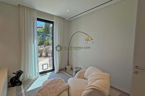 Property Image 116
