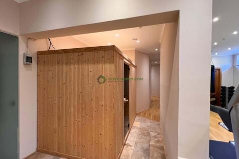 Property Image 104