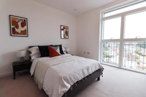 Colindale(2)-2021...