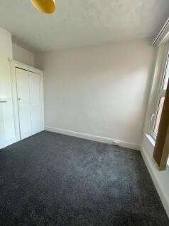 bedroom..jpg