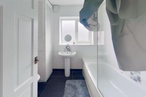 Harold-Road-Bathroom.jpg