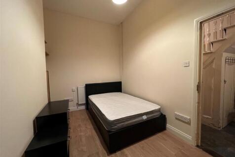 room 22.jpg