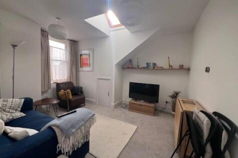 Living Room.jpg