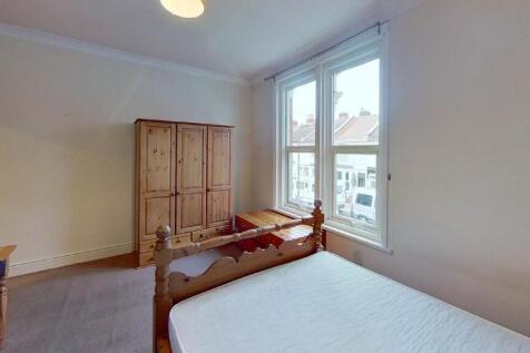 28-Francis-Avenue-Bedroom(4).jpg