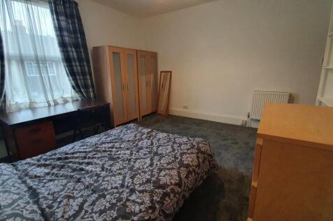 Bedroom picture 5.jpg