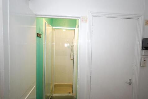Ashburton Road Bedsit 7 photo 1