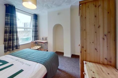 16a-Baileys-Road-Bedroom(5).jpg