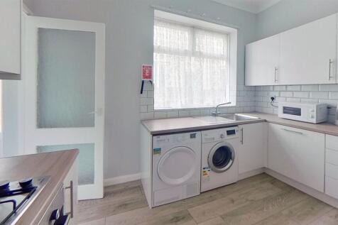 16a-Baileys-Road-Laundry.jpg