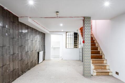 Upper St 124 NEW  16.jpg