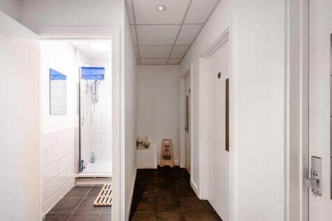 De Beauvoir Cres 42 2F  13.jpg