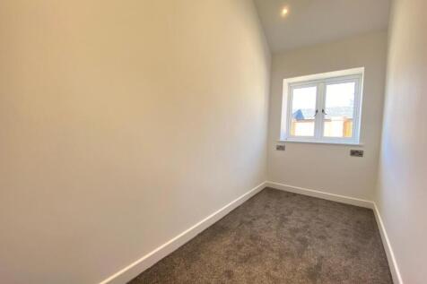 Bedroom Five / Office