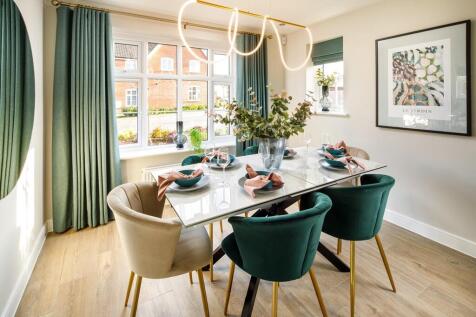 An inviting space to entertain friends &amp; family