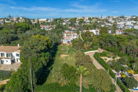 Sea view property in Praia da Luz, Lagos, Algarve