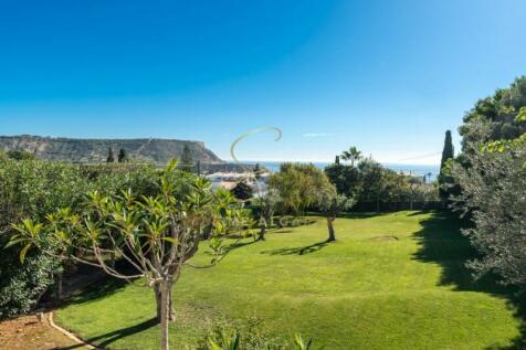 Sea view property in Praia da Luz, Lagos, Algarve