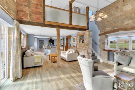 King Homes-105.jpg