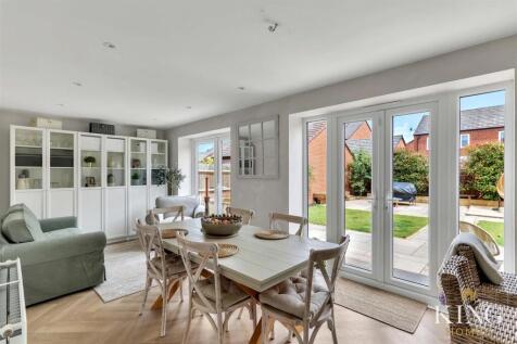 Kitchen Dining Entertaining