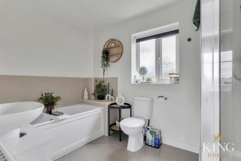 Master En-Suite