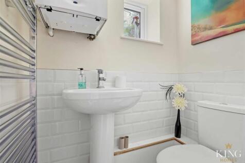 Annexe Downstairs w.c