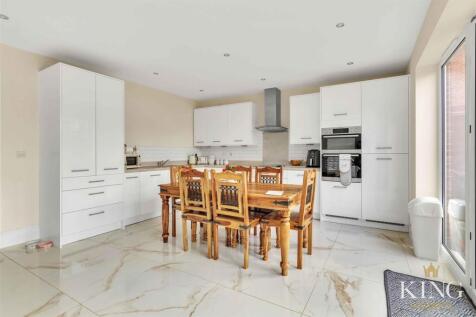 King-Homes-100.jpg
