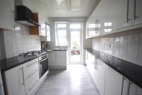 THREE BEDROOM TERRACED HOUSE