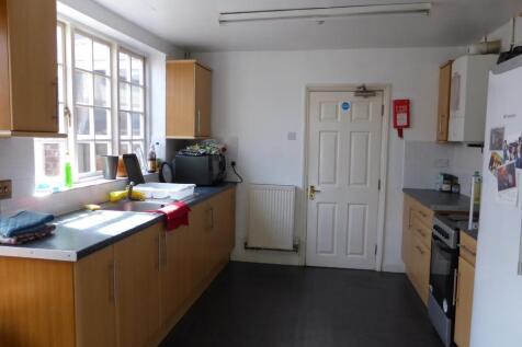 8M Kitchen.jpeg