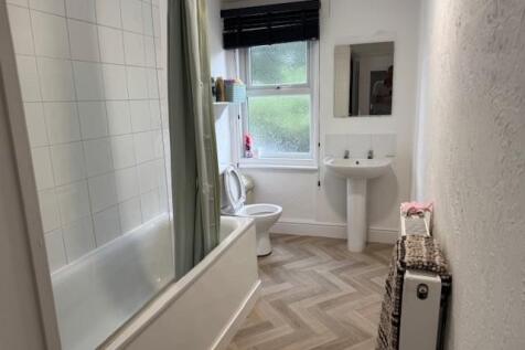 BATH.jpg