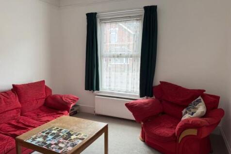 130 Military Road L1.jpg