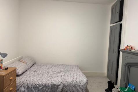 130 Military Road B.jpg