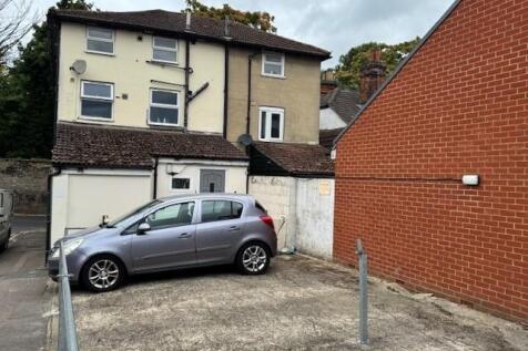 22 Mersea Rd Rear.jpg