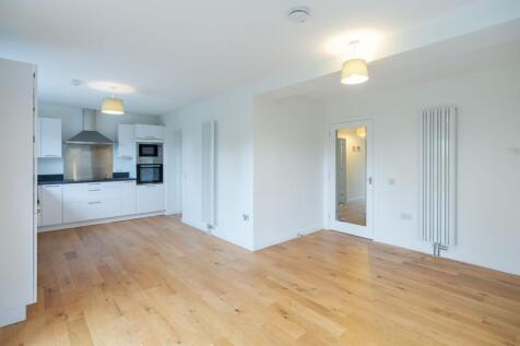 Lounge/Kitchen