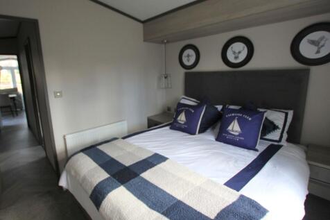 Ensuit bedroom