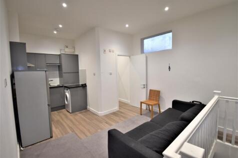Lounge/Kitchen