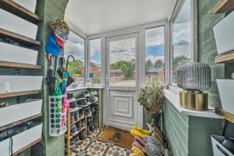 1302072-6-683e08042f53c