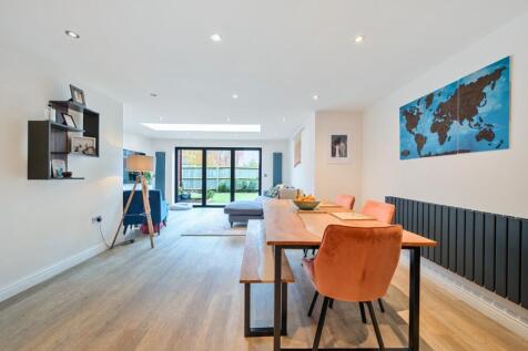 1380290-29-690e3cc99deab-ARW-1