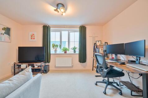 1380290-20-690e3b5fe364b-ARW-1