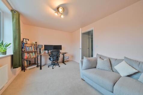 1380290-18-690e3b1053ab1-ARW-1