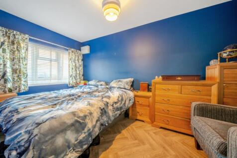 1380739-23-69162c9c53303