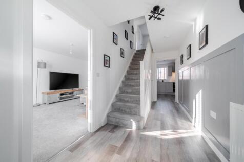 1385040-7-6925a8a8e3247