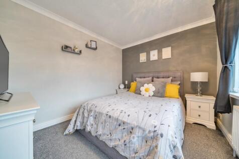 1371769-16-6903948689796