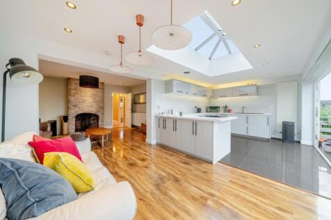 1388232-13-6936c1408e33a