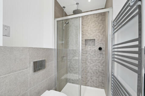 Bedroom 2 En-Suite