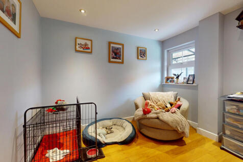 PLAY ROOM