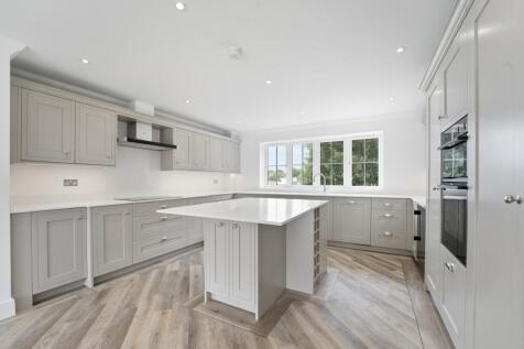 Kitchen  (P1)
