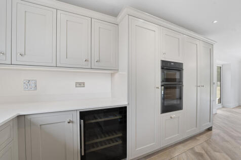 Kitchen  (P1)