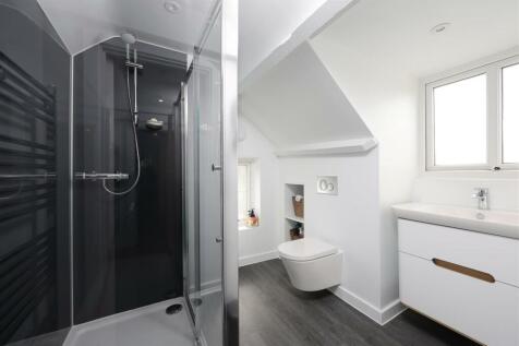 Owners En-suite.JPG