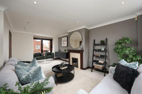 14 Challoner Court 19.JPG