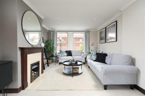 14 Challoner Court 15.JPG