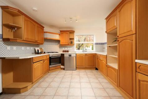 14 Challoner Court 3.JPG