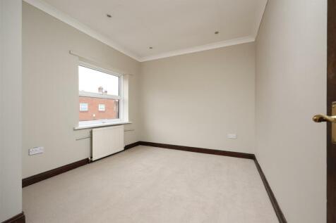 14 Challoner Court 27.JPG